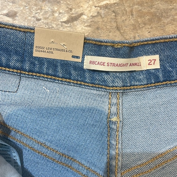 🆕 Levi’s Ribcage Straight Ankle - Picture 8 of 13